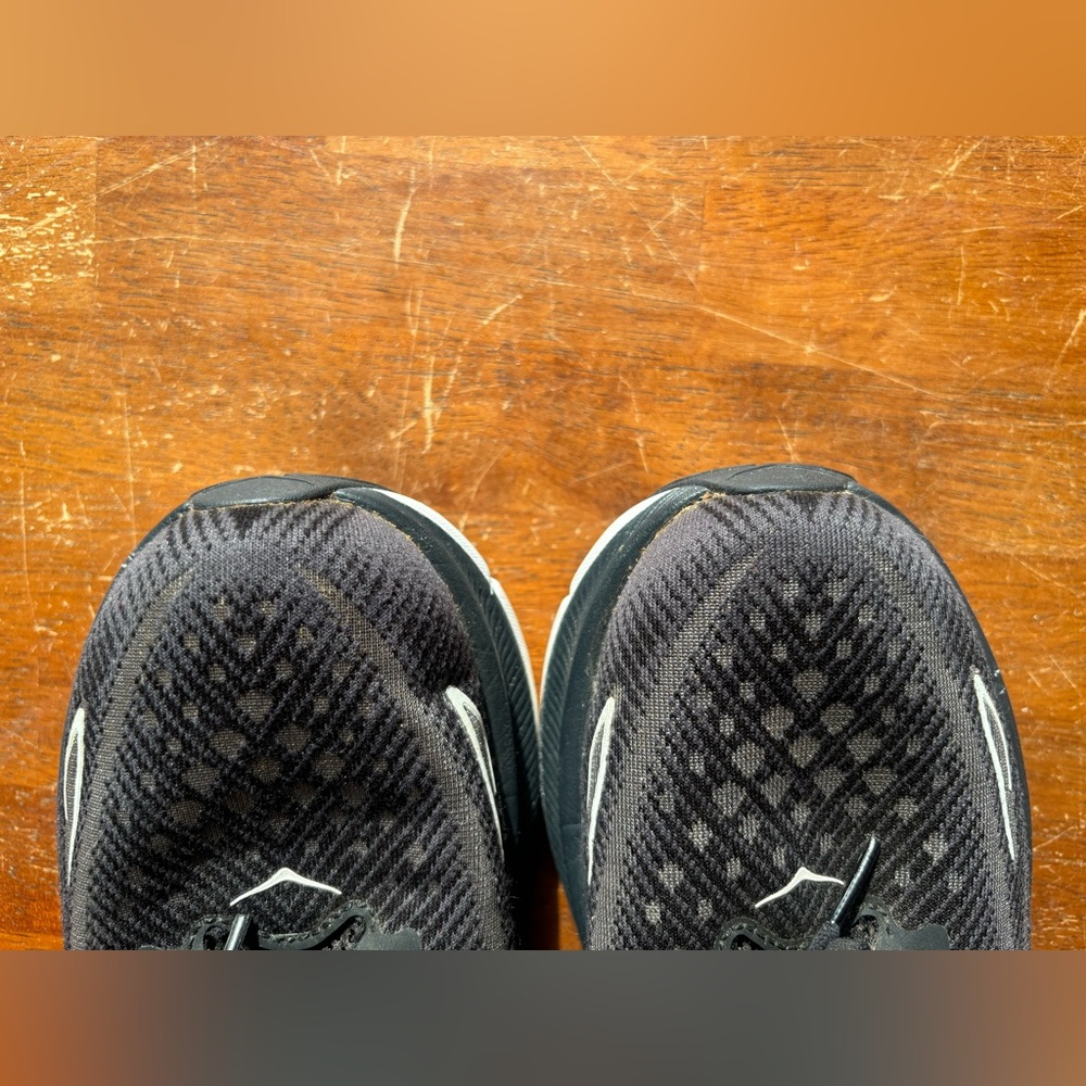 Hoka Black and White Clifton 9 Men’s Sneakers - Picture 6 of 9